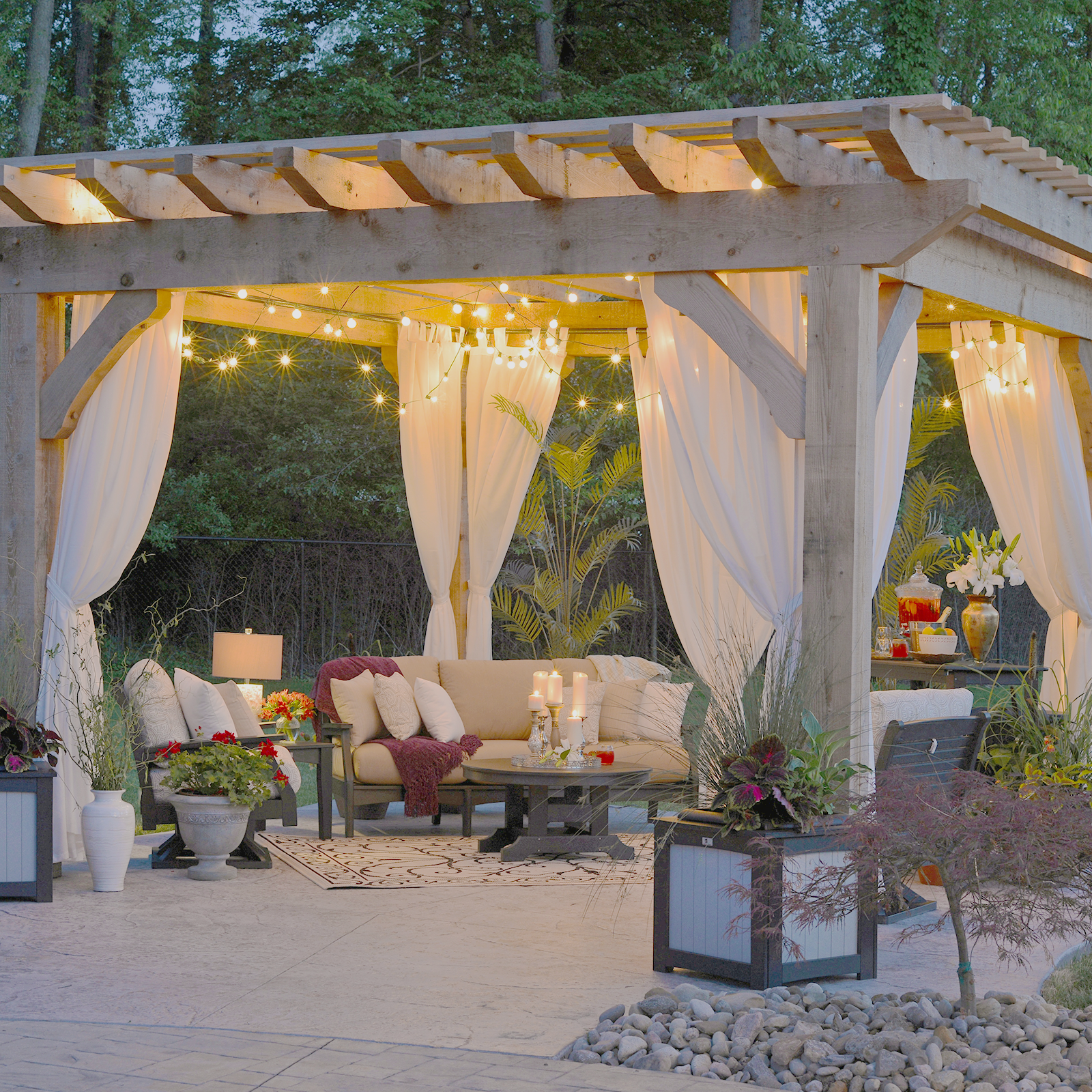 Ultimate Buying Guide of Patio Gazebos for Backyards - Tangkula